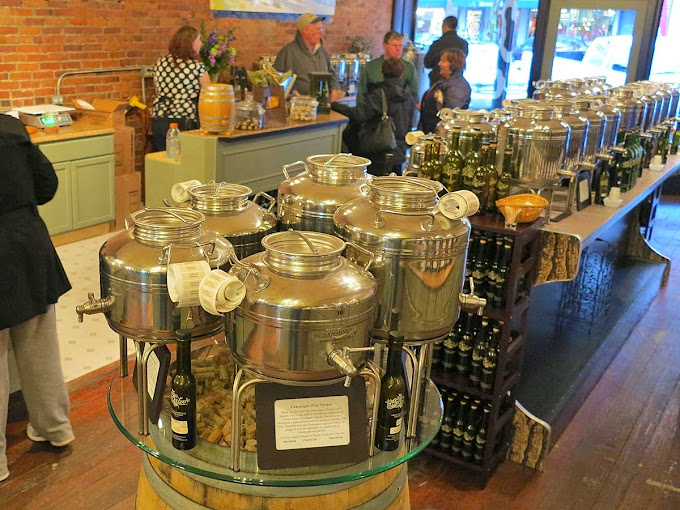 Drizzle Olive Oil & Vinegar Tasting Room